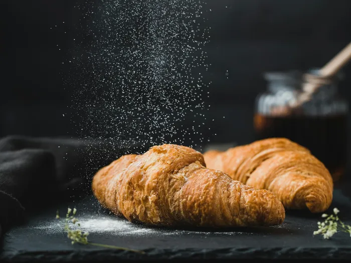 Croissants recién horneados